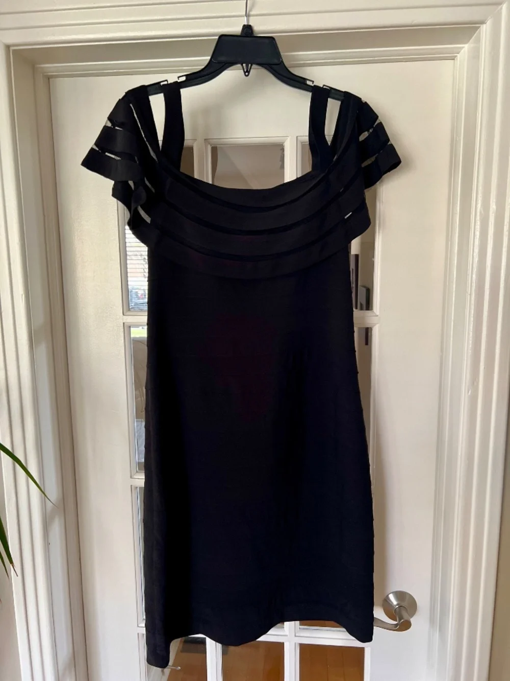 Dress - Picture 2 of 4